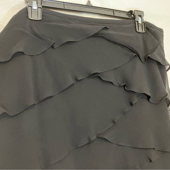 Tadashi Shoji Black 100% Silk Layered Ruffle Asymmetrical Midi Skirt Size 14 - Picture 3 of 9